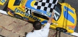 Thiago Camilo vence em Brasília e lidera Stock Car