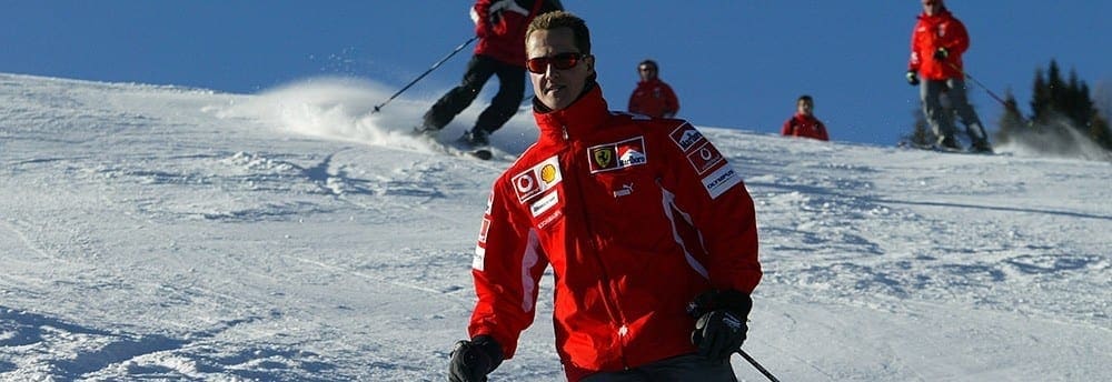 Investigações concluem que Schumacher caiu de cara na pedra e não ajudava a ninguém