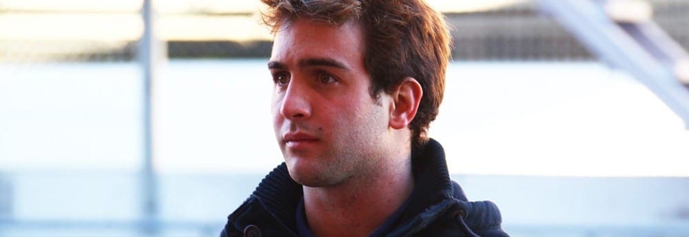 Negrão assina com Arden para temporada 2014