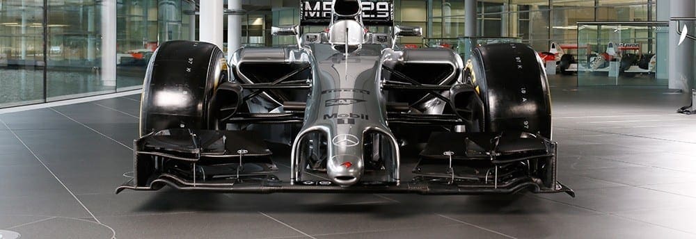 McLaren inova na pintura e mostra novo MP4-29 todo prateado
