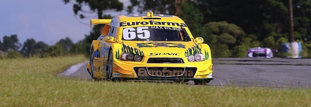 Max Wilson lidera primeiro treino da temporada 2014