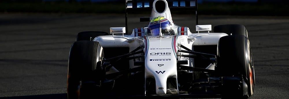 Felipe Massa satisfeito por estar livre de problemas