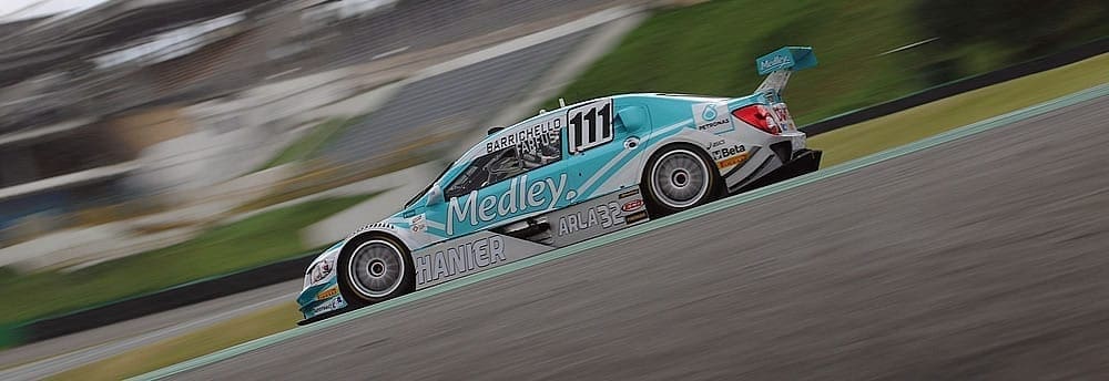 Primeiro dia de treinos tem Barrichello/Farfus na frente