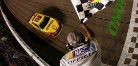 Joey Logano vence etapa de Richmond