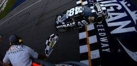 Jimmie Johnson vence pela terceira vez no ano