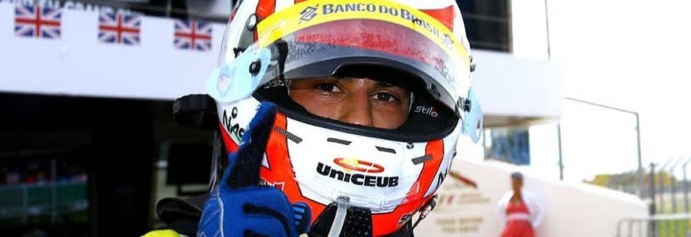 Felipe Nasr brilha em Silverstone e vence pela 3ª vez este ano