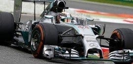 Na Itália, Lewis Hamilton volta a largar da pole-position