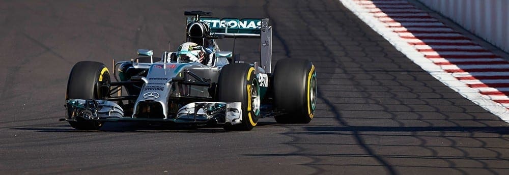 Hamilton confirma domínio e larga na pole em Sochi