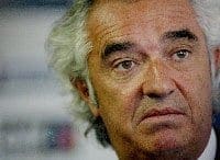 Briatore trabalha para reduzir os custos