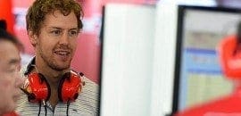 Vettel acompanha testes dos boxes da Ferrari