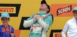<b>Rubens Barrichello é campeão da Stock Car</b>