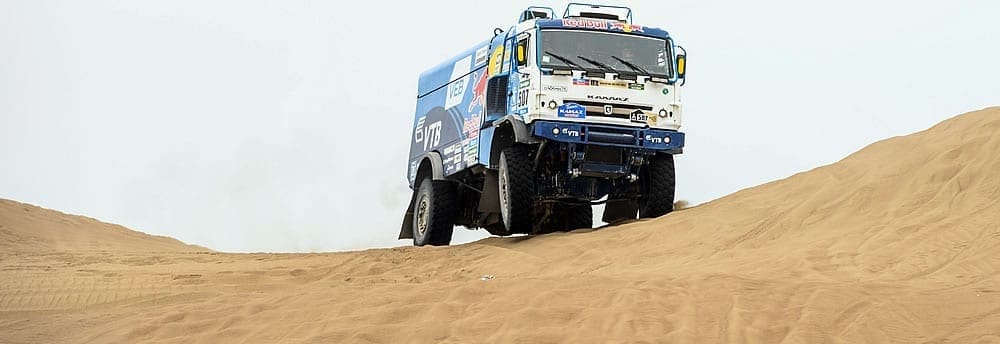 Domínio russo prevalece na final da categoria caminhões do Dakar 2015