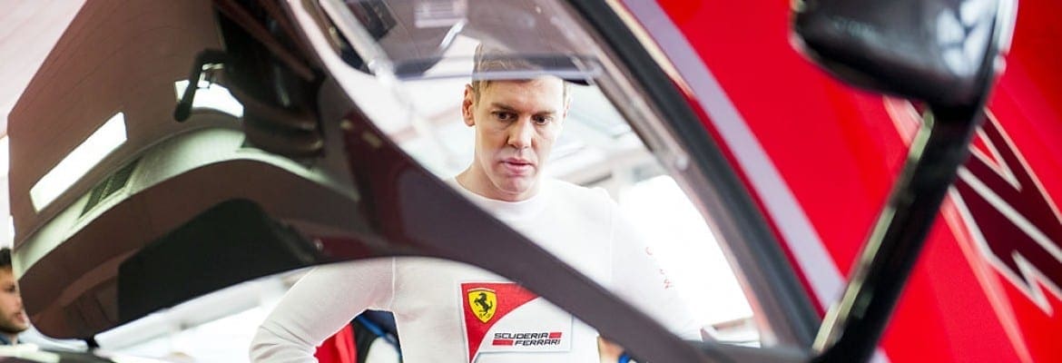 Ferrari completa as primeiras voltas do novo SF16-H