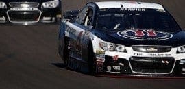 Kevin Harvick vence com facilidade em Phoenix