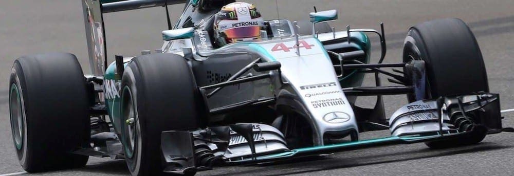 Lewis Hamilton domina sexta-feira por completo na China
