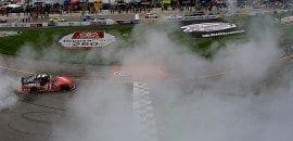 Kurt Busch volta a vencer na NASCAR Sprint Cup