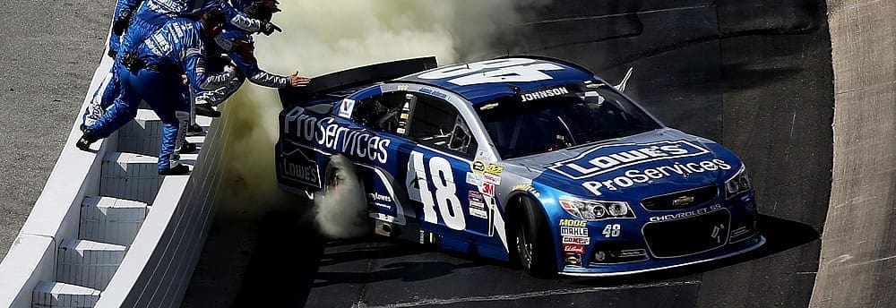 Jimmie Johnson vence a etapa de Dover