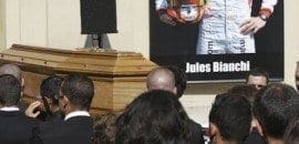 Último adeus a Jules Bianchi: pilotos homenageiam companheiro em funeral