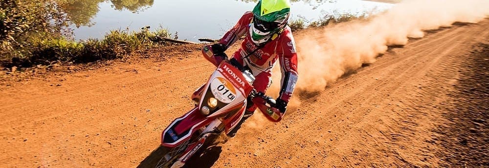 Jean Azevedo conquista segunda etapa consecutiva das motos no Rally dos Sertões
