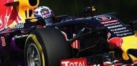 Sem saber o exato problema, Daniel Ricciardo lamenta a perda de potência