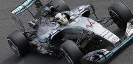 Lewis Hamilton lidera com facilidade sexta-feira na Itália
