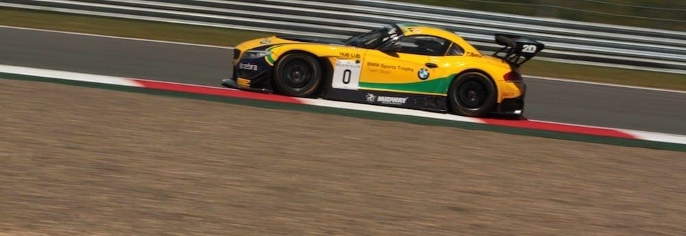 Pista muda e BMW Team Brasil trabalha no acerto dos carros no Algarve