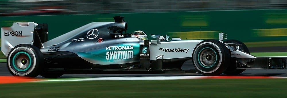 Hamilton vence com facilidade em Monza; Vettel e Massa sobem ao pódio
