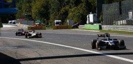 Mitch Evans ultrapassa Arthur Pic na última volta e vence bateria em Monza
