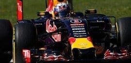 Ricciardo comemora ultrapassagem sobre Ericsson na última volta