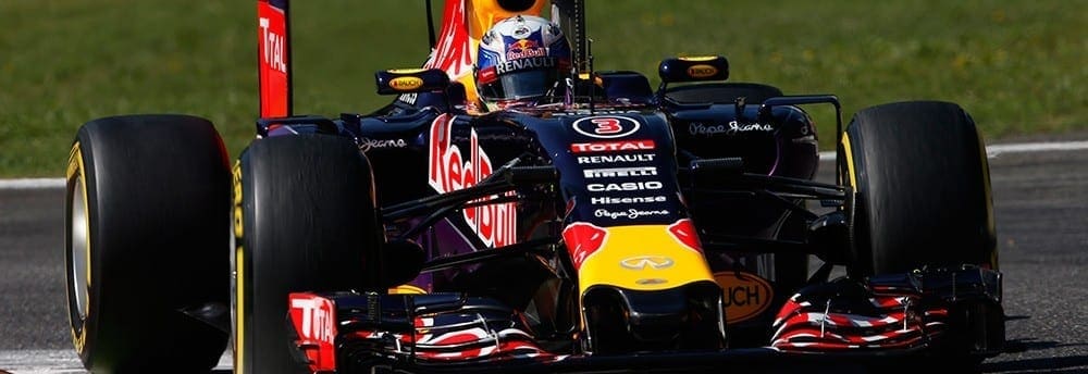 Ricciardo comemora ultrapassagem sobre Ericsson na última volta