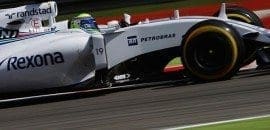 Felipe Massa comemora pódio depois de bela disputa com seu companheiro
