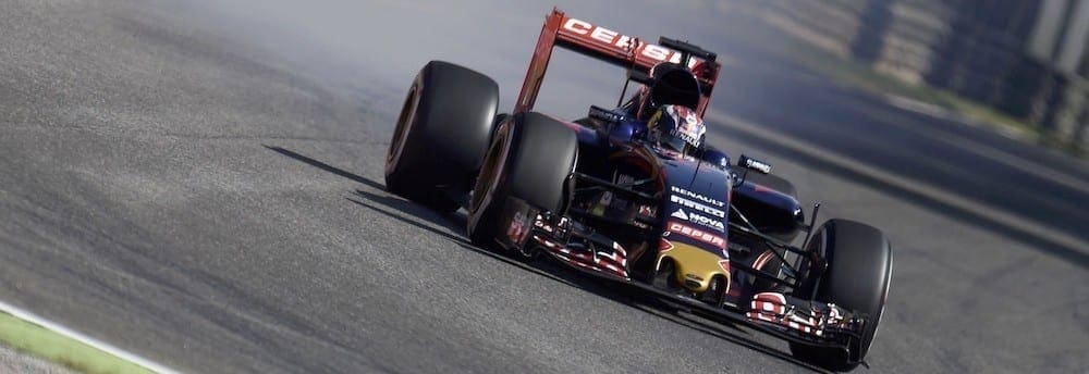 Max Verstappen revela que treina ultrapassagens no vídeo game