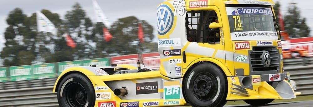 Leandro Totti abre na frente treinos de sábado da Truck