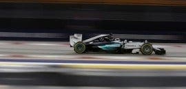 Lewis Hamilton: Red Bull e Ferrari estão “muito mais próximas”