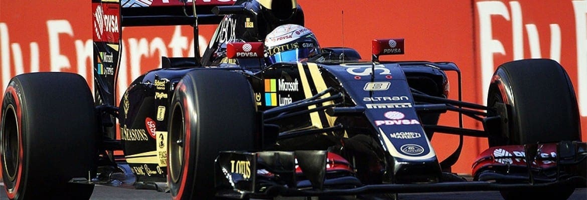 Dispensado pela Renault, Maldonado é homenageado pela equipe