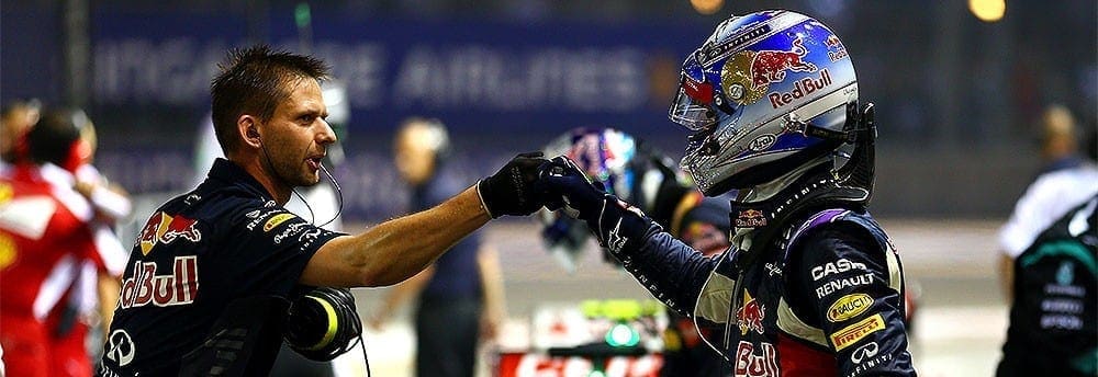 Daniel Ricciardo (3º) comemora evolução do chassi da Red Bull Daniel Ricciardo (3º) comemora evolução do chassi da Red Bull