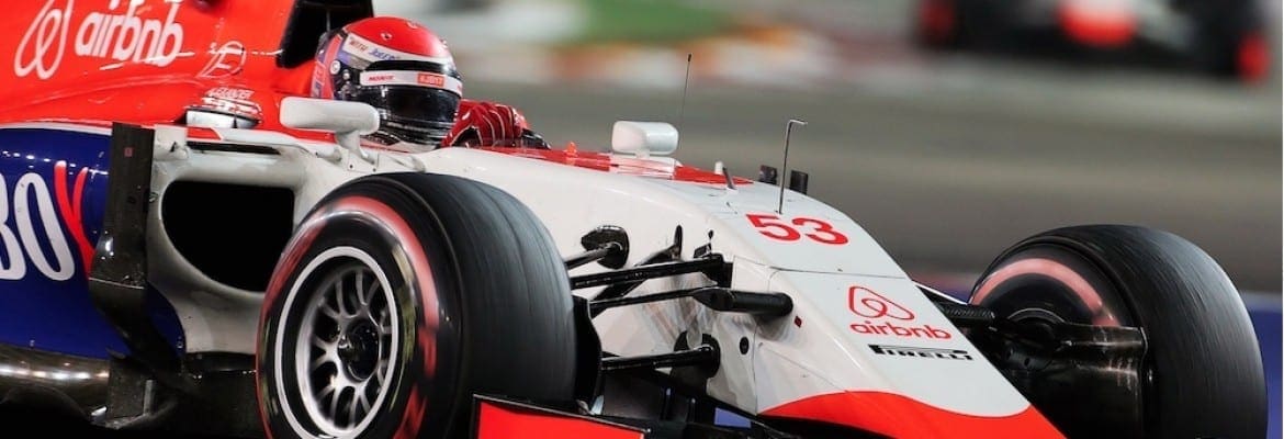 Rossi comemora estreia e revela que ficou sem rádio no meio da corrida