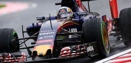 Debaixo de chuva, Carlos Sainz Jr. lidera primeira sessão em Suzuka