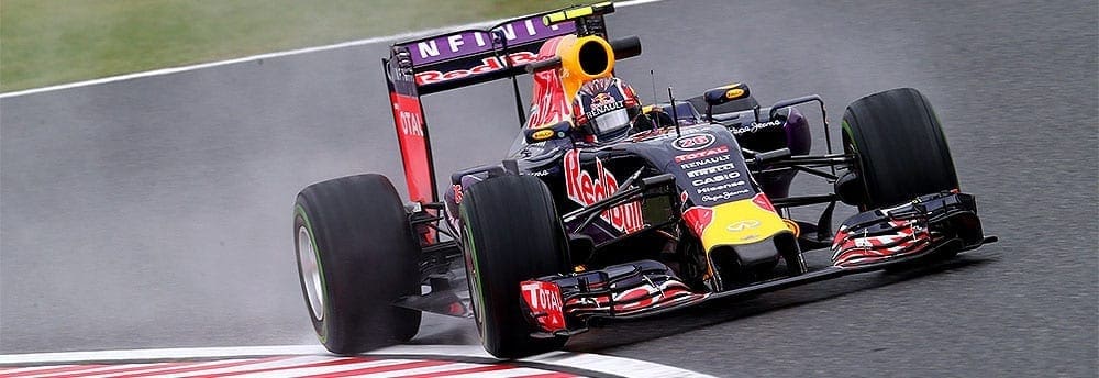 Daniil Kvyat lidera sexta-feira chuvosa no Japão