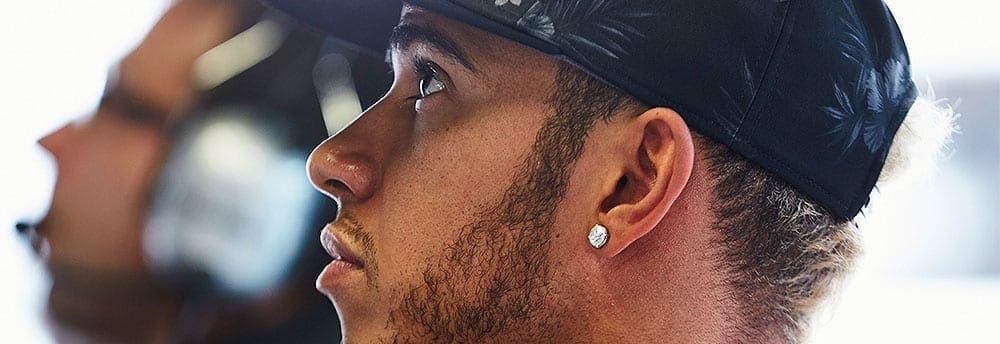 Lewis Hamilton (2º) lamenta erro na primeira tentativa