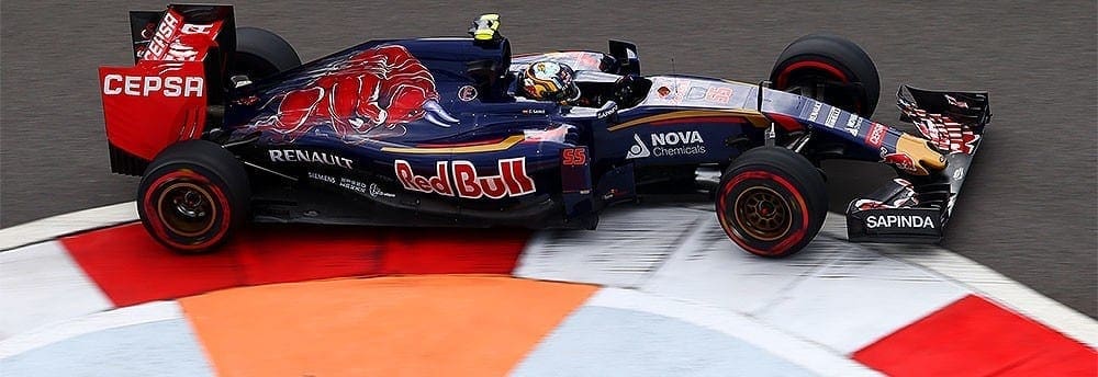 Sainz passará a noite no hospital, mas quer correr amanhã