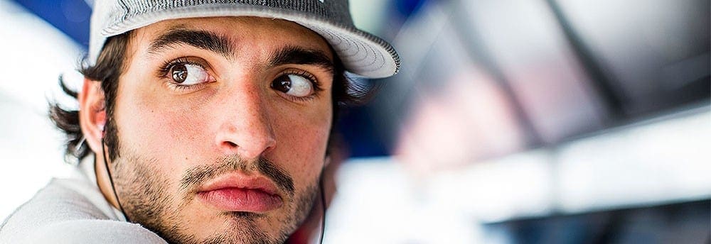 Carlos Sainz Jr. é liberado do hospital e pode correr amanhã
