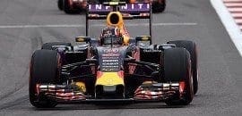 Adrian Newey quer que clientes recebam os mesmos motores das equipes de fábrica