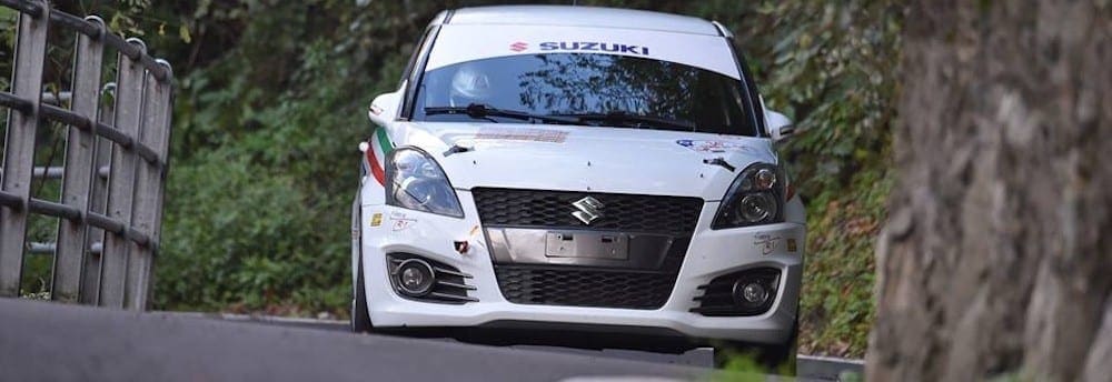 Piloto e jornalista Rodrigo Gini completa o Rali de Como, na Itália