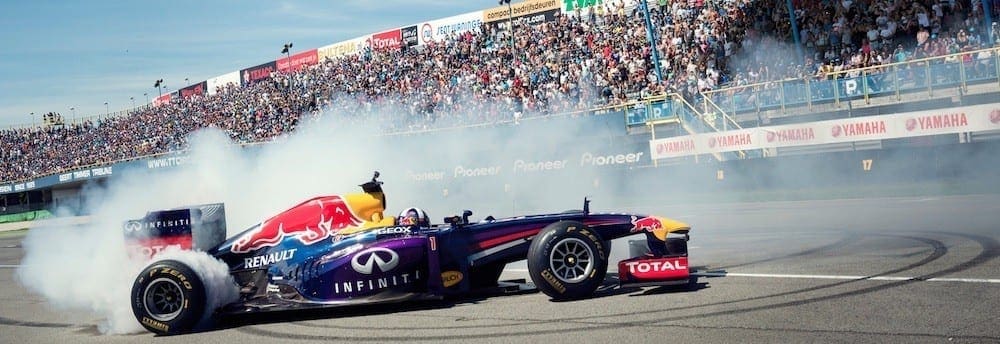 Red Bull não deve usar novo motor da Renault