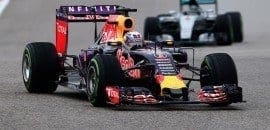 Ecclestone admite que é provável que a Red Bull fique fora da próxima temporada