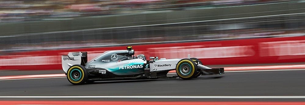 Nico Rosberg vence de maneira tranquila o GP do México