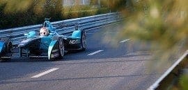 Nelsinho Piquet acerta estratégia para pontuar no ePrix da Malásia