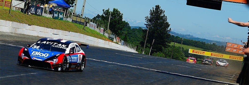 Márcio Campos vence em casa. Decisão fica para Interlagos