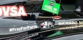 FOTO: Lotus corre em Interlagos com #PrayForParis